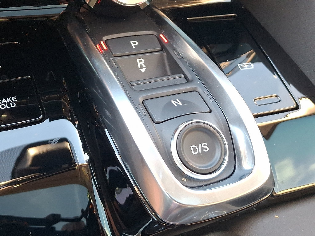 Used 2024 Acura MDX w/ Technology Package AWD/4WD image 16