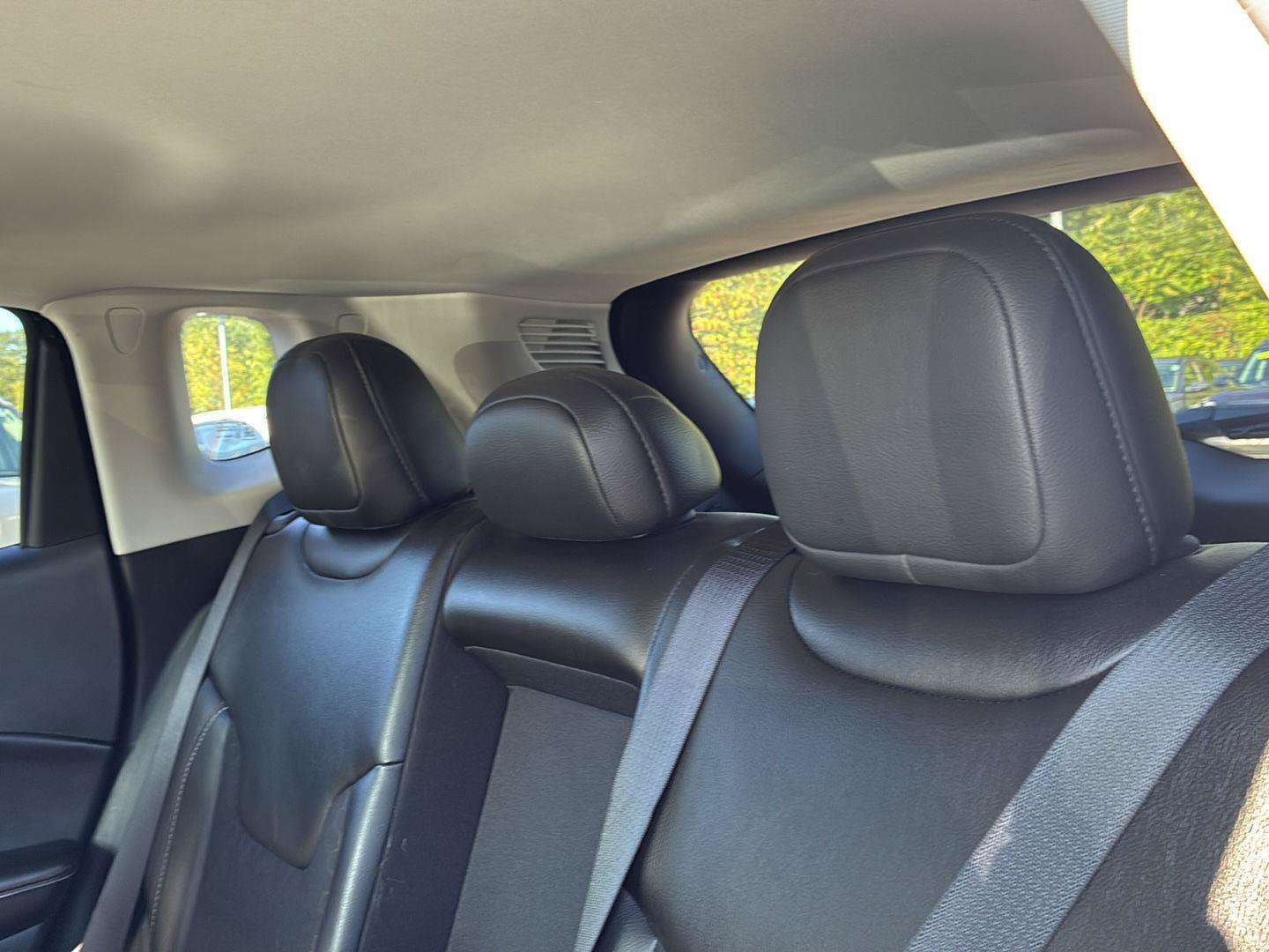Used 2020 Jeep Compass Latitude w/ Popular Equipment Group AWD/4WD image 18