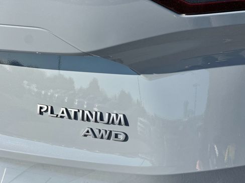 Used 2024 Nissan Rogue Platinum w/ Platinum Premium Package AWD/4WD image 33