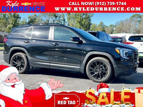 Used 2024 GMC Terrain SLE w/ Driver Convenience Package image 1