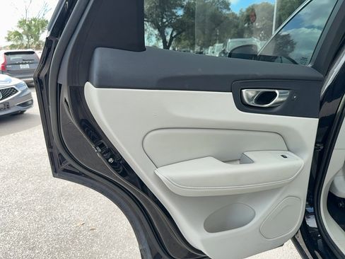 Certified 2023 Volvo XC60 B5 Core w/ Climate Package image 10