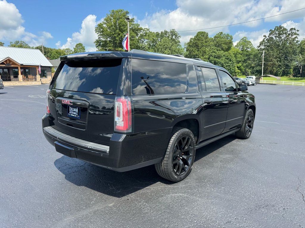 Used 2017 GMC Yukon XL Denali w/ Open Road Package AWD/4WD image 6