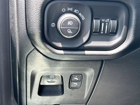 Used 2021 RAM 1500 Laramie w/ Sport Appearance Package AWD/4WD image 31