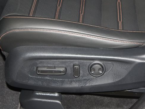 Certified 2025 Honda CR-V Sport-L image 13