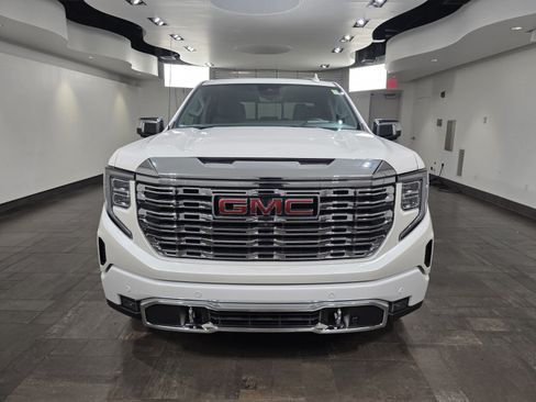 Used 2024 GMC Sierra 1500 Denali AWD/4WD image 2