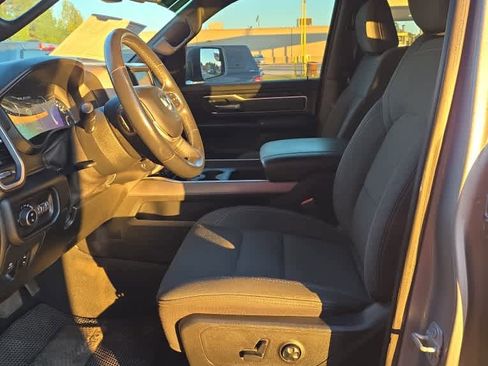 Used 2019 RAM 1500 Big Horn image 2