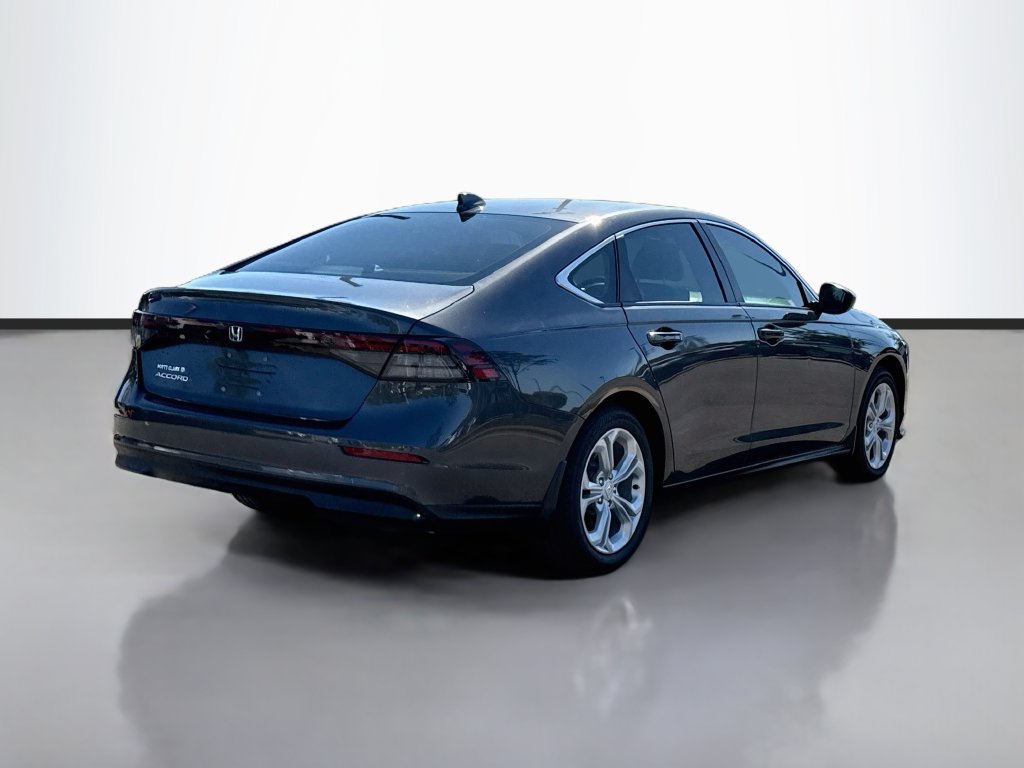 Used 2025 Honda Accord LX image 7