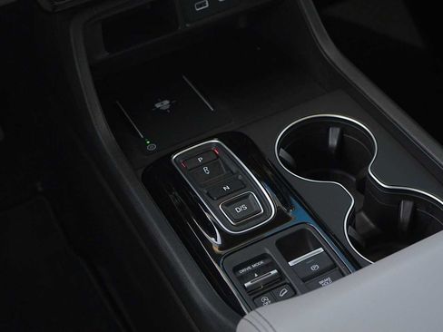 Certified 2025 Honda Pilot EX-L image 20