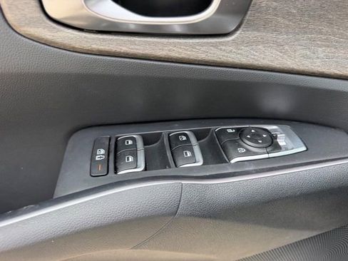 Certified 2023 Kia Sorento S image 17