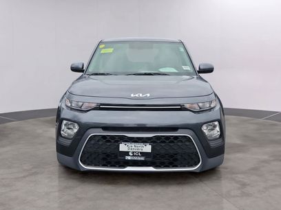 Used 2022 Kia Soul LX