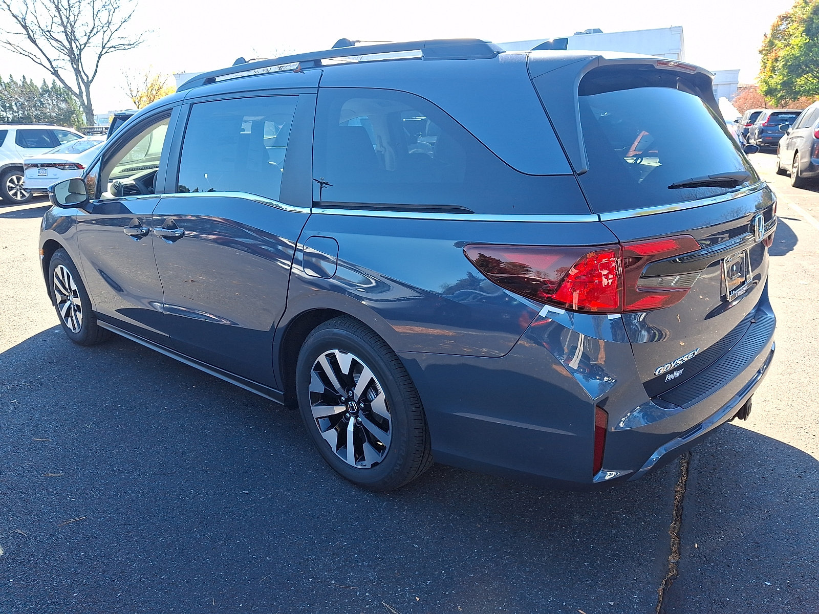 New 2027 Honda Odyssey EX-L image 3