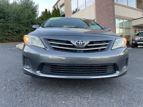 Used 2013 Toyota Corolla LE image 12