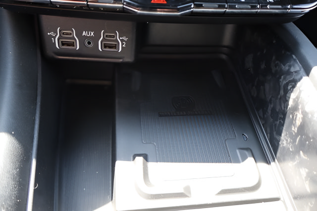 Used 2024 Dodge Durango SRT AWD/4WD image 31