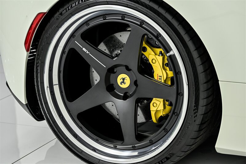 Used 2022 Ferrari F8 Tributo RWD image 19