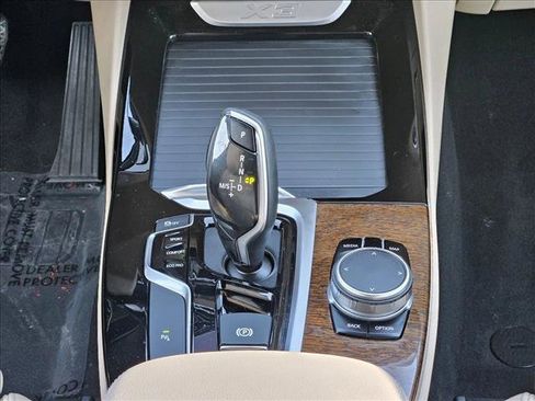 Used 2019 BMW X3 sDrive30i w/ Premium Package image 15