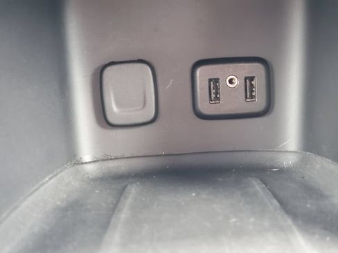Used 2019 GMC Acadia SLE AWD/4WD image 23