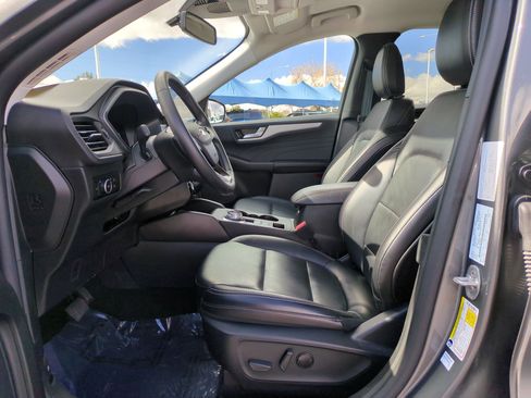 Used 2025 Ford Escape Platinum image 15