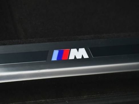 Used 2023 BMW 760i xDrive AWD/4WD image 19