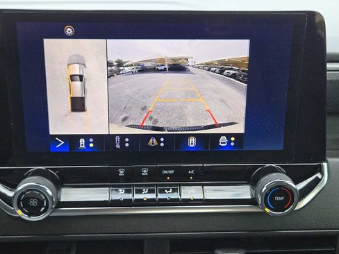 Certified 2023 Chevrolet Colorado Trail Boss w/ Technology Package image 17