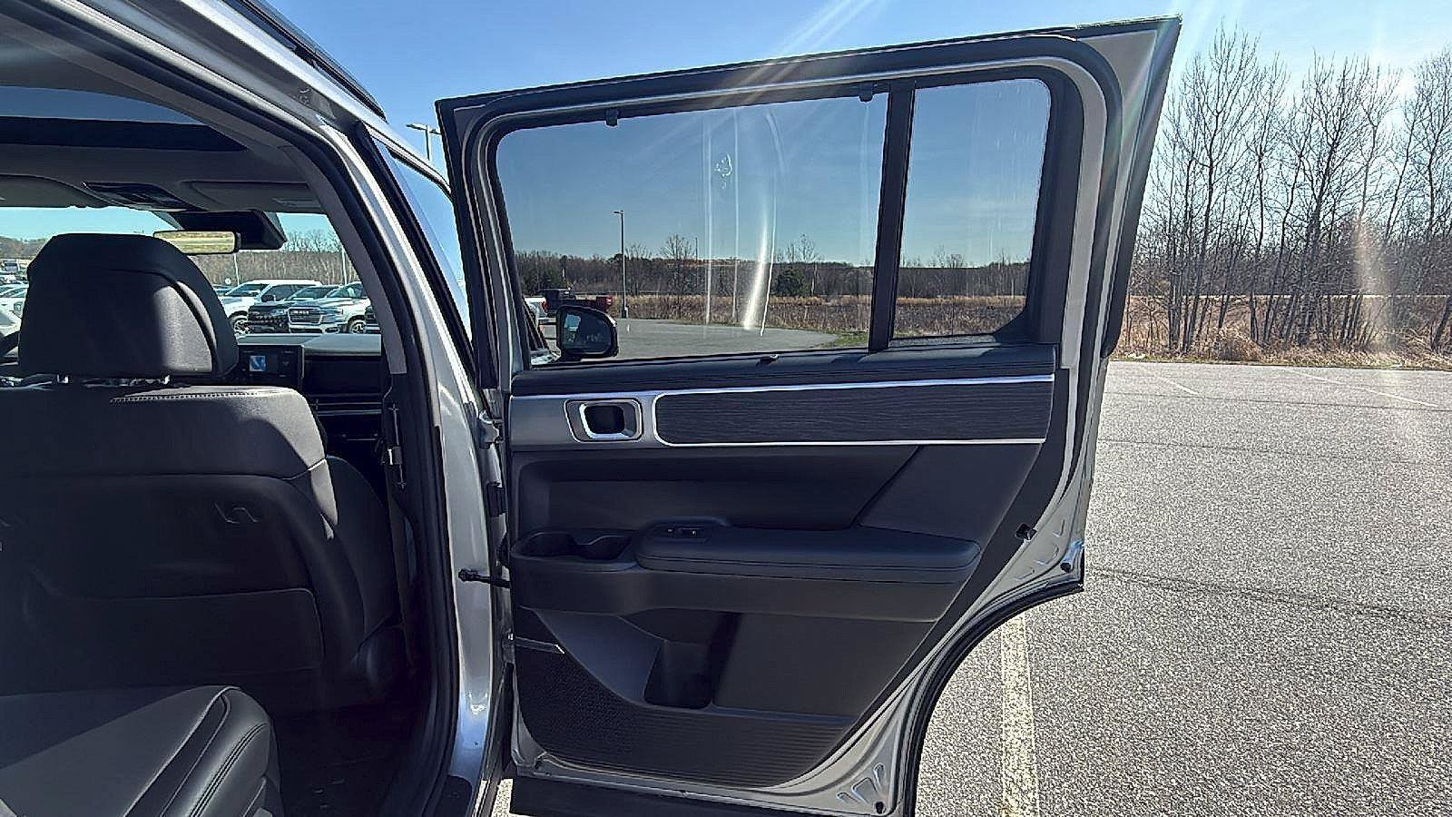 Used 2024 Hyundai Santa Fe Limited FWD image 19
