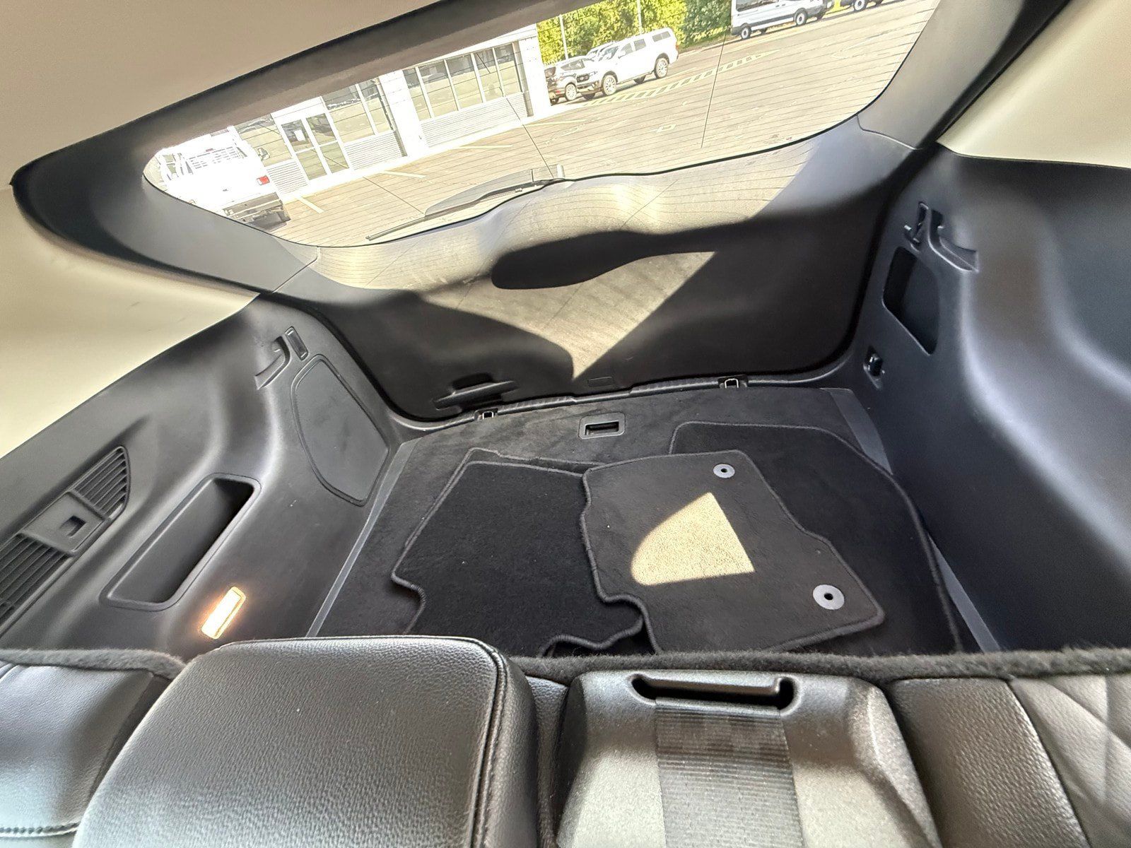 Used 2024 Ford Edge Titanium AWD/4WD image 14