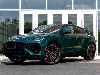 Used 2025 Lamborghini Urus SE