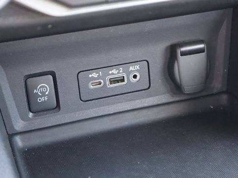 Used 2024 Nissan Sentra SV FWD image 23
