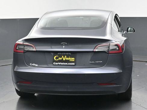 Used 2018 Tesla Model 3 Performance image 3