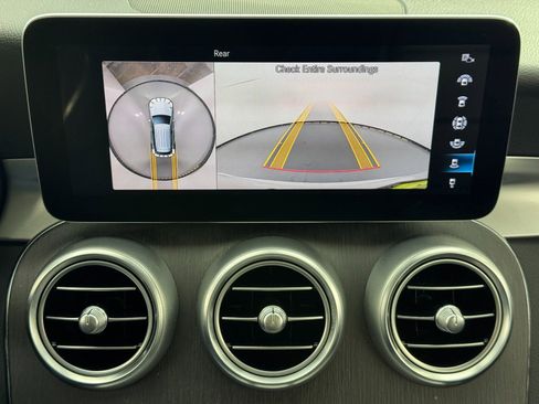 Used 2021 Mercedes-Benz GLC 300 w/ Premium Package image 29