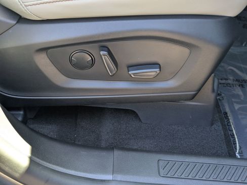 New 2026 Ford Explorer Active w/ Active Comfort Package image 39