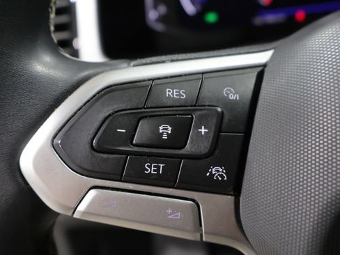 Used 2021 Volkswagen Atlas Cross Sport SEL AWD/4WD image 35