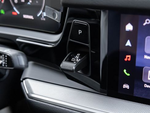 New 2026 Porsche Cayenne Coupe image 18