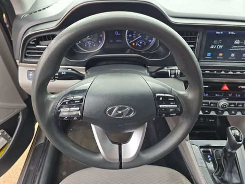 Used 2020 Hyundai Elantra SEL FWD image 8