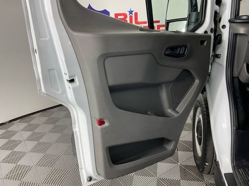 Used 2023 Ford Transit 250 Medium Roof image 12