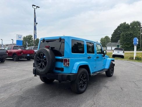 Used 2018 Jeep Wrangler Unlimited Sahara AWD/4WD image 4