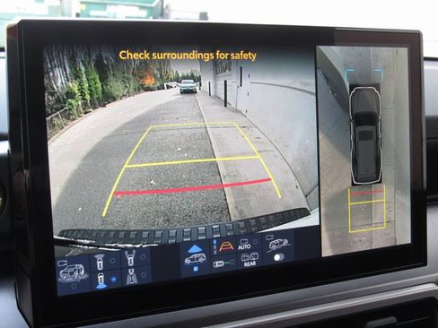 Certified 2025 Toyota 4Runner TRD Off-Road Premium image 36