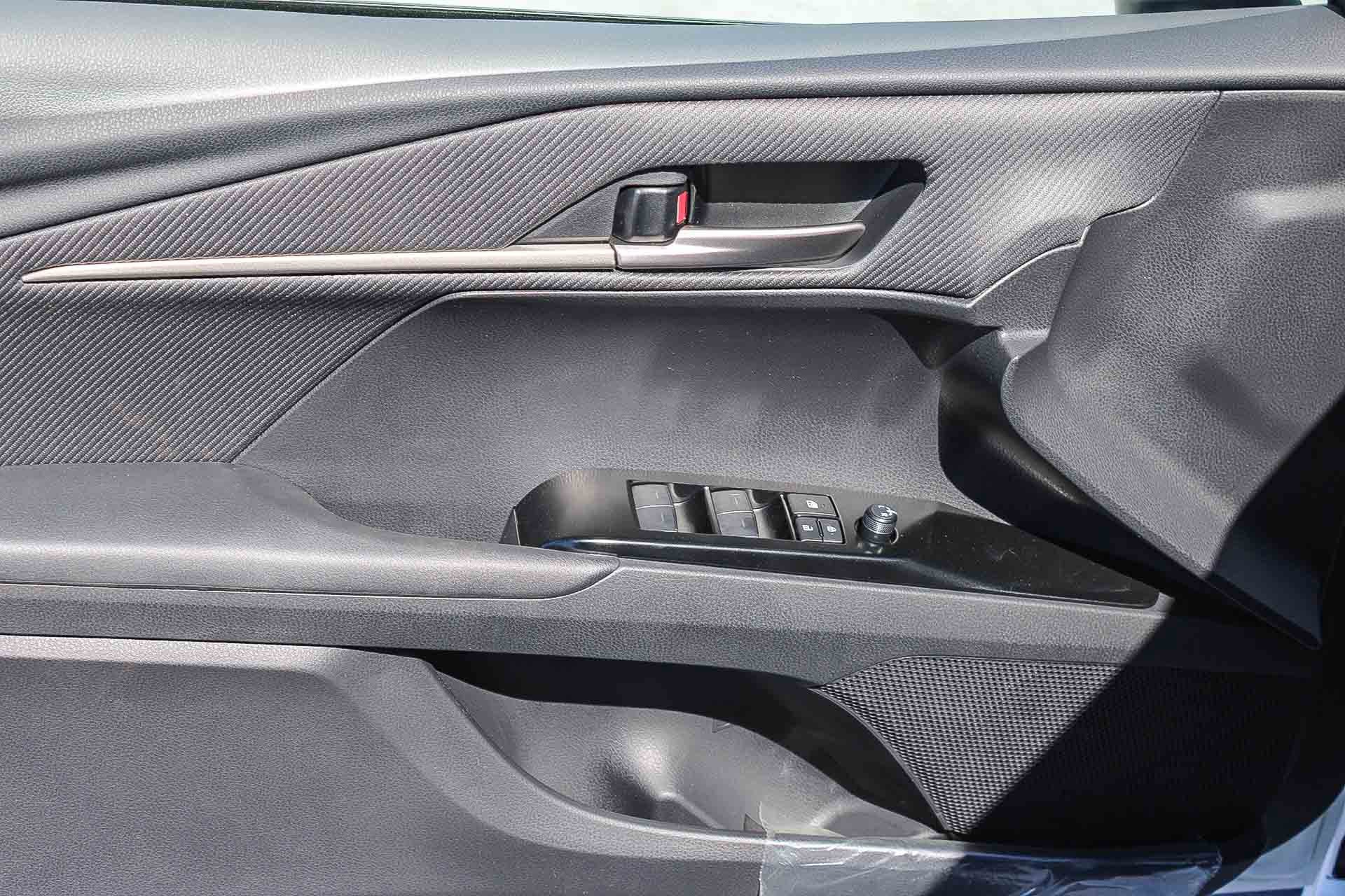 New 2026 Toyota Camry SE FWD image 23