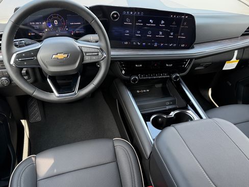 New 2026 Chevrolet Tahoe Premier w/ Sun And Tow Package AWD/4WD image 12