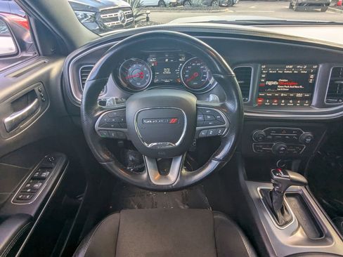 Used 2019 Dodge Charger Scat Pack w/ Dynamics Package image 3