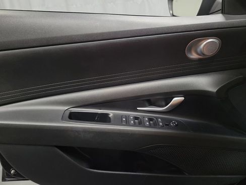 Used 2023 Hyundai Elantra SEL FWD image 23