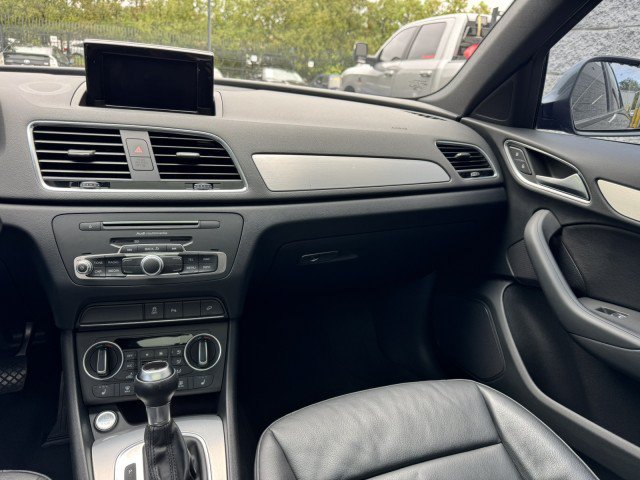 Used 2018 Audi Q3 2.0T Premium FWD image 30