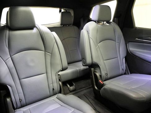Certified 2022 Buick Enclave Essence w/ Experience Buick Package AWD/4WD image 5