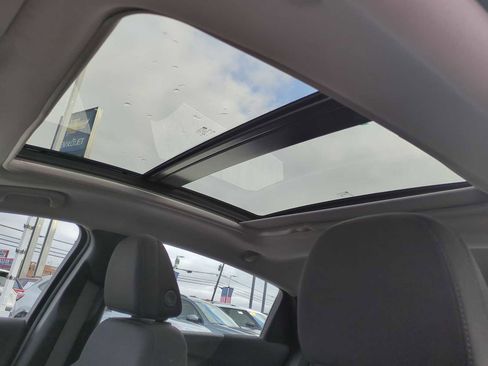 Used 2023 Chevrolet Malibu LT image 19