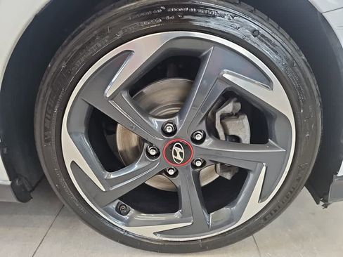 Used 2019 Hyundai Veloster Turbo Ultimate FWD image 32