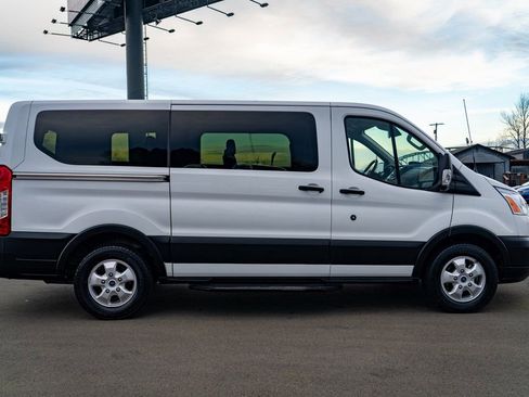Used 2019 Ford Transit 150 XLT image 8