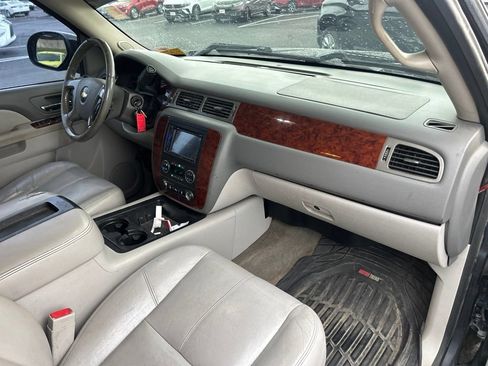 Used 2013 Chevrolet Silverado 1500 LTZ w/ LTZ Plus Package AWD/4WD image 34