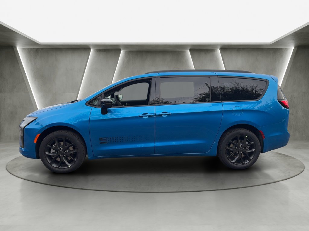 New 2027 Chrysler Pacifica Select AWD/4WD image 4