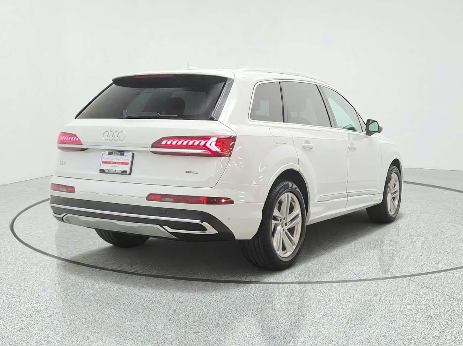 Used 2023 Audi Q7 2.0T Premium w/ Convenience Package AWD/4WD image 5