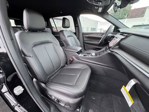 New 2026 Jeep Grand Cherokee L Limited AWD/4WD image 19