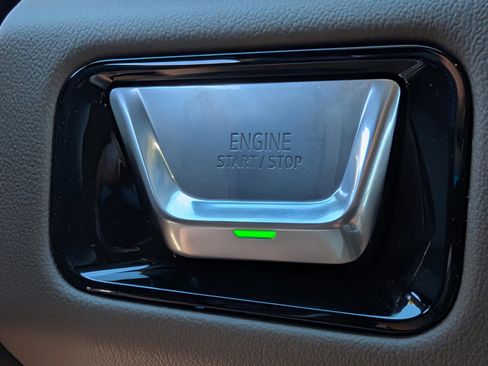 New 2026 GMC Yukon Denali w/ Advanced Technology Package image 29